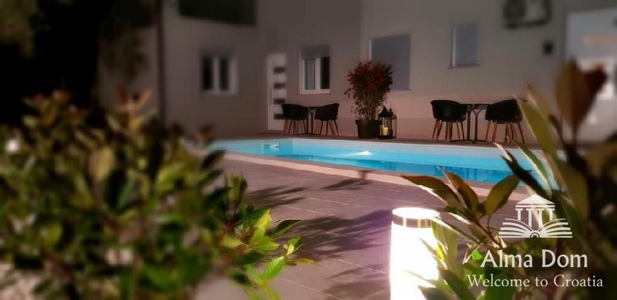 Bellissima casa appartamento nel centro. Premantura. 3