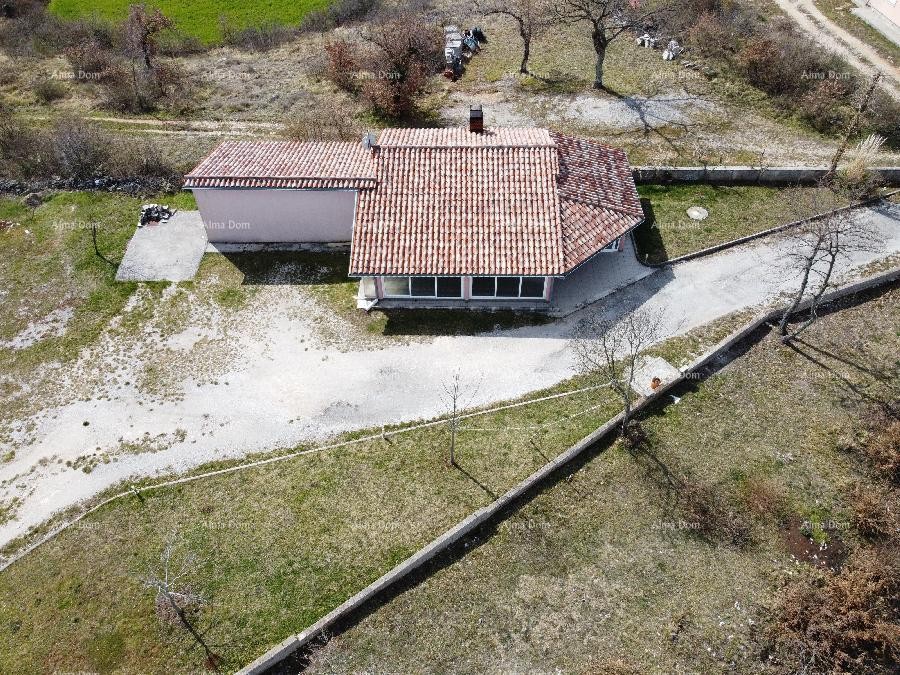 Рядом с Марчаной, дом на большом участке 26000 м2. 1