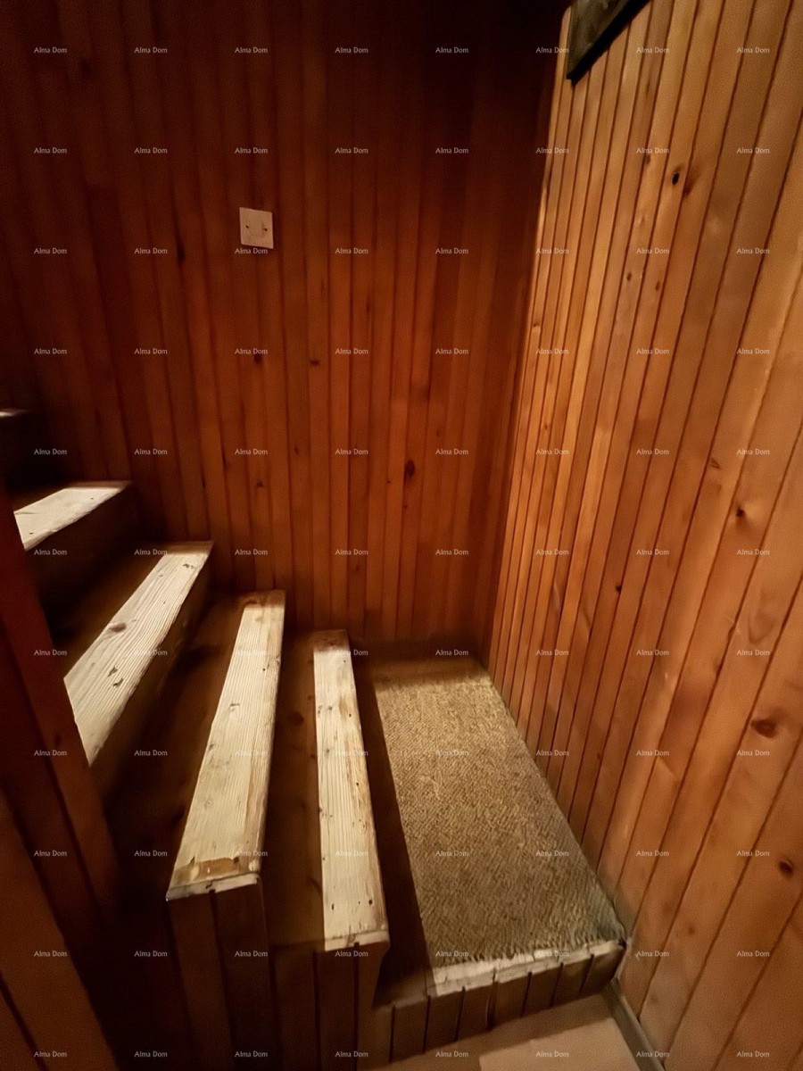 Prodamo hišo z dvoriščem v neposredni bližini centra, Buje! 9