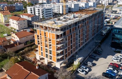 Pula. New multi-family building. Apartment for sale with parking space and storage. Close to the new hospital. S37