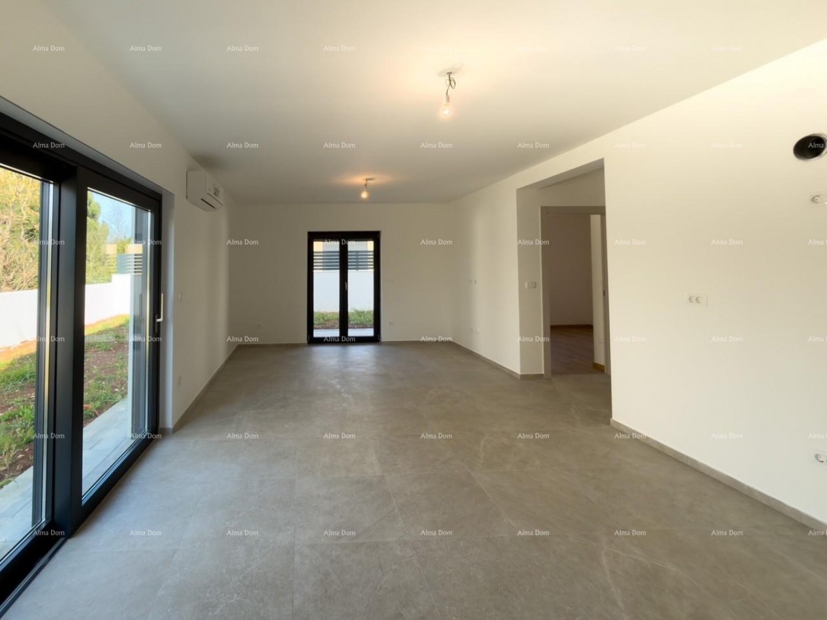 Приземле с большим садом! 3