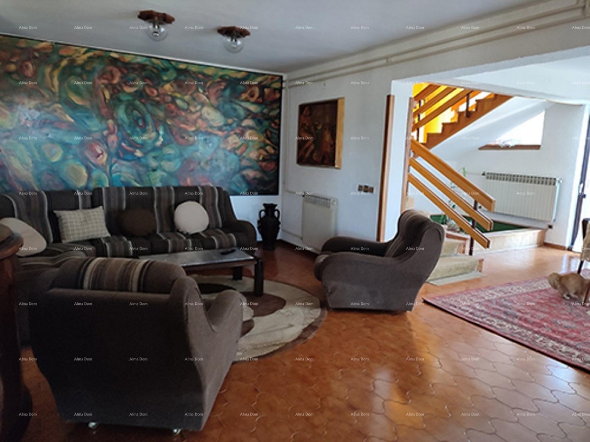 PULA – Škatari, family detached house with a large yard 5