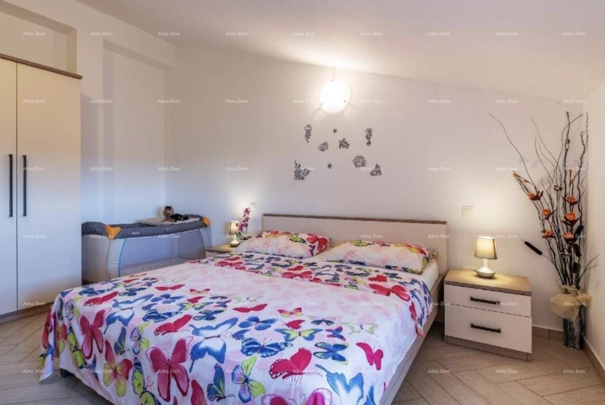 Una bellissima villa con piscina a Dignano è in vendita 7
