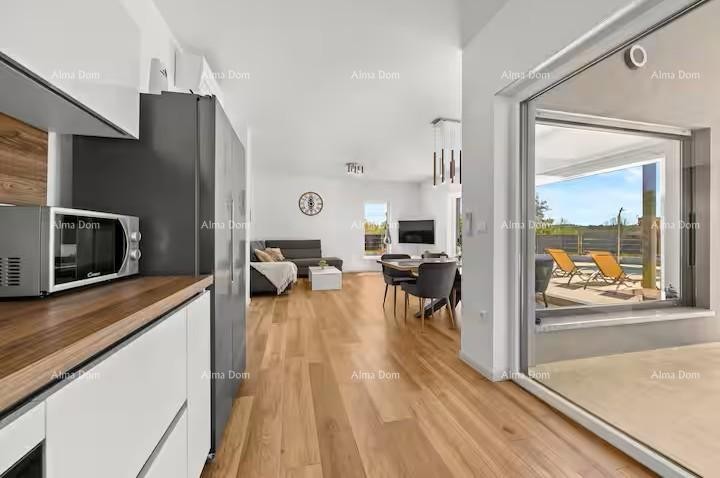 Помор. Нова самостојећа приземница с базеном. 15