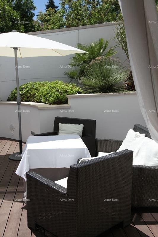 Na prodaju – Luksuzna vila 60 m od morja, Peščena uvala 29