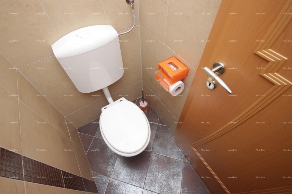 Prodaja stana u Puli – odlična lokacija, kompletno adaptiran 15