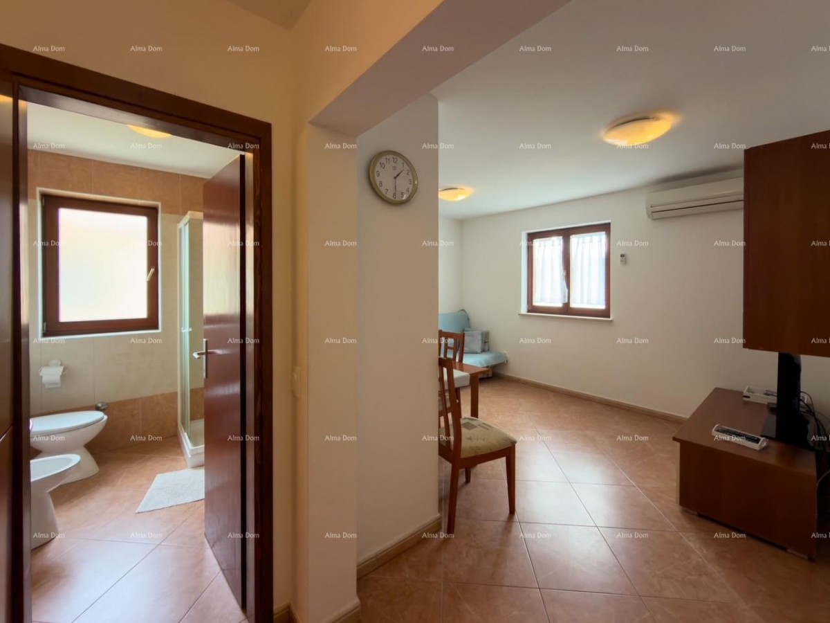 Novigrad, apartment in an attractive location with a pool. 22