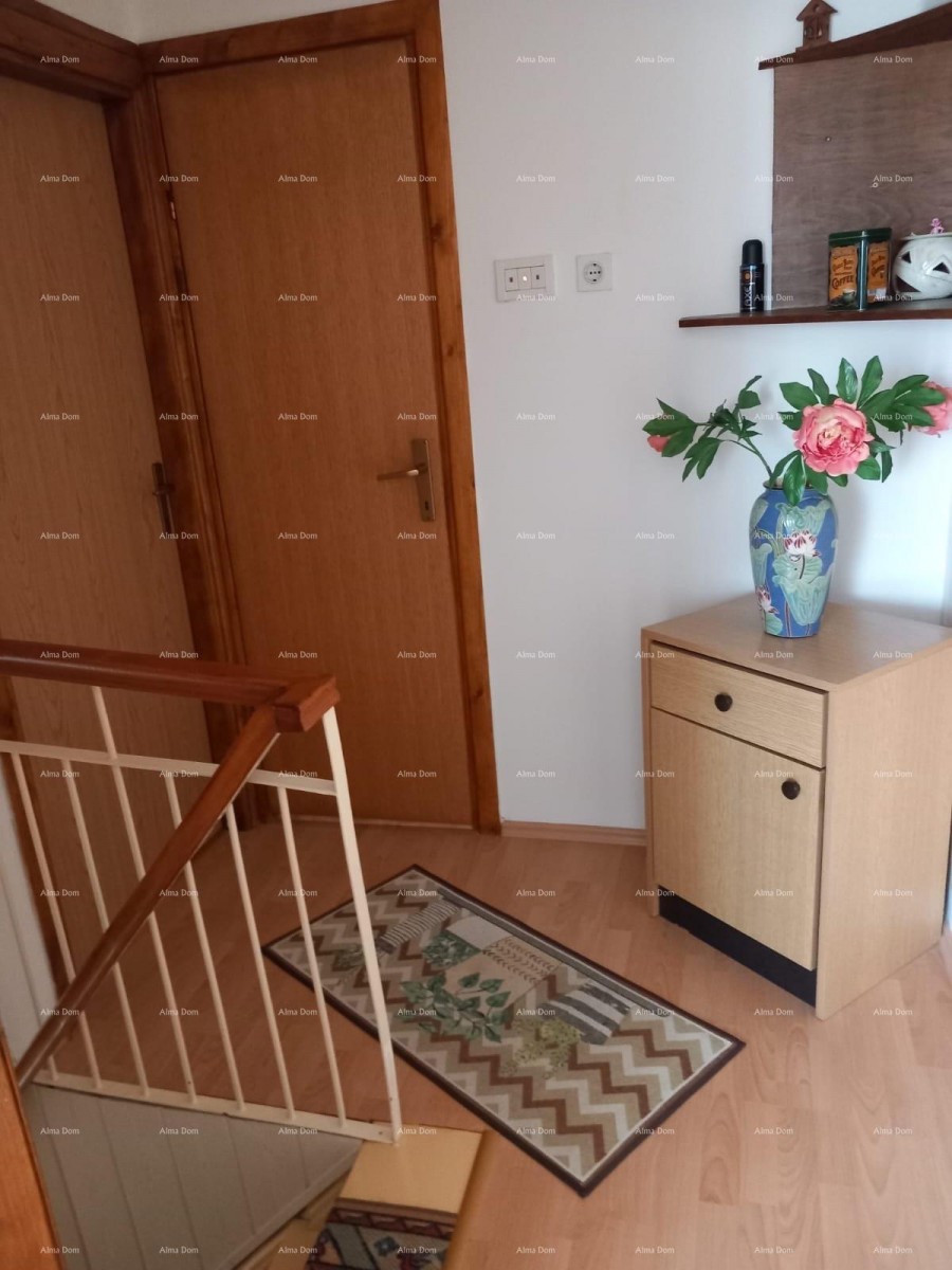 For sale: Family house in Pula with a separate apartment. 17