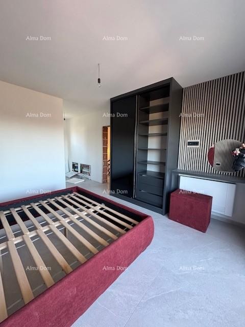 Šišan. Novozgrajena hiša z bazenom 25