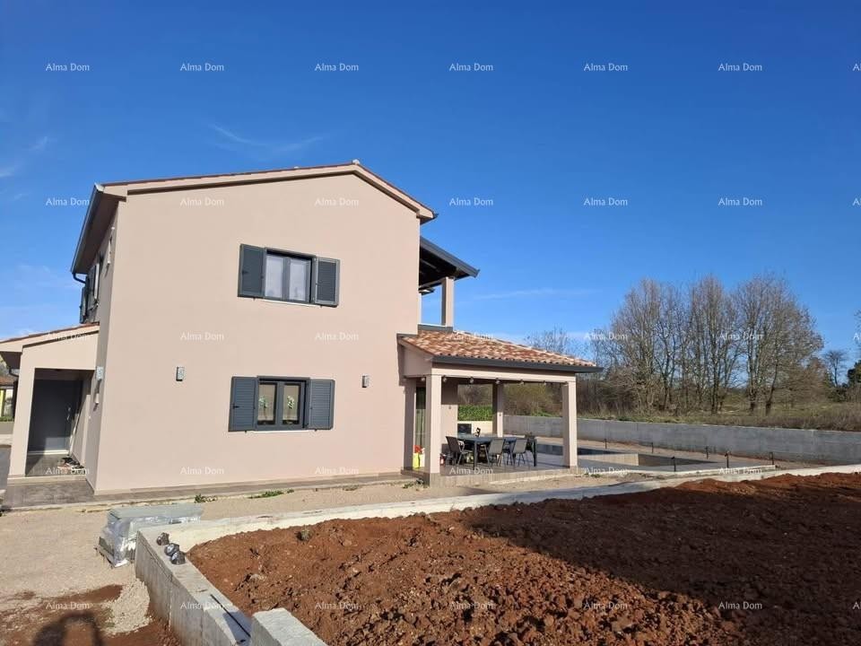 Beautiful house with a pool and garden near Labin 1