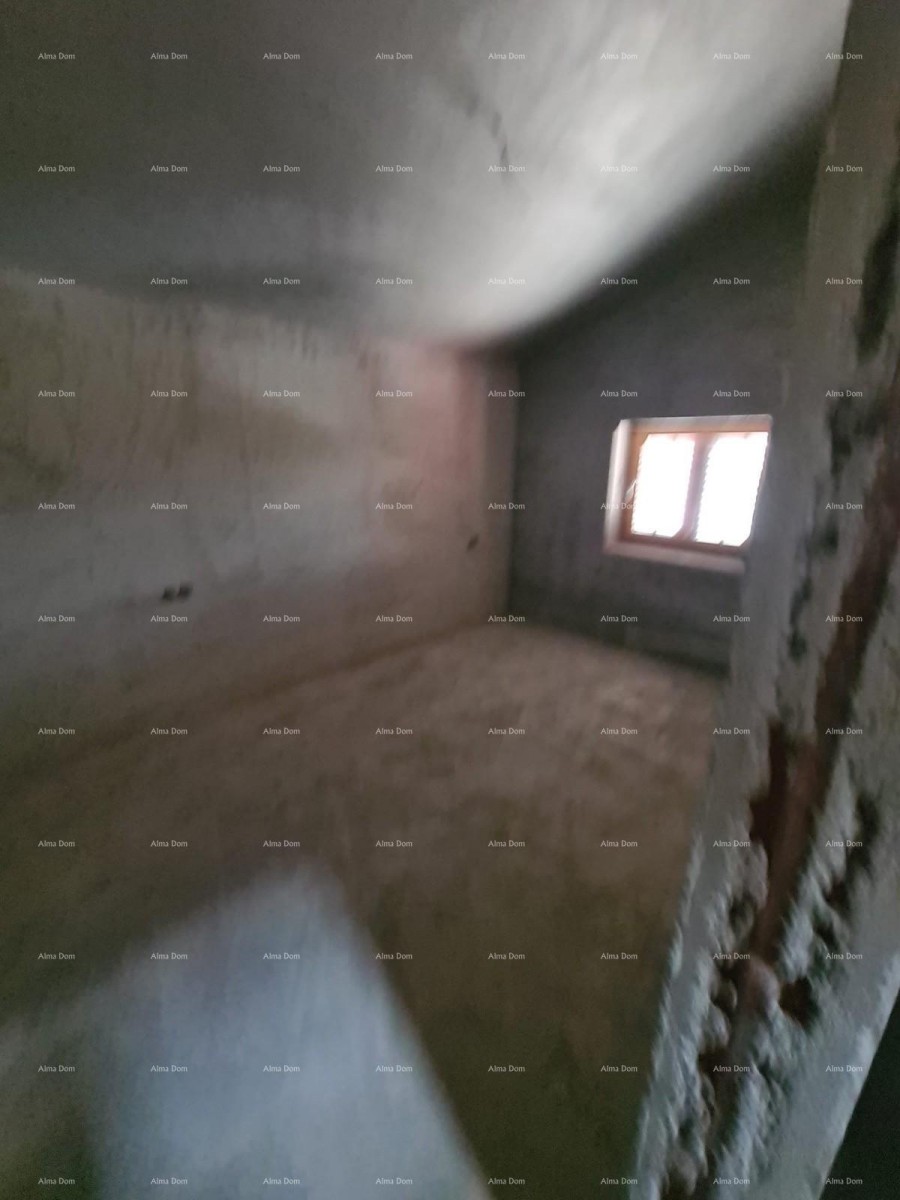 For sale: House with two apartments – Fažana 12