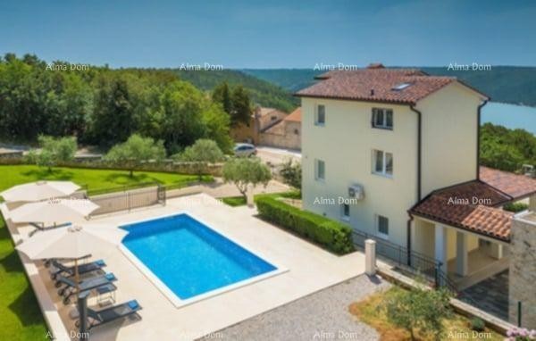 Trget – Prelijepa kuća s panoramskim pogledom na more 4