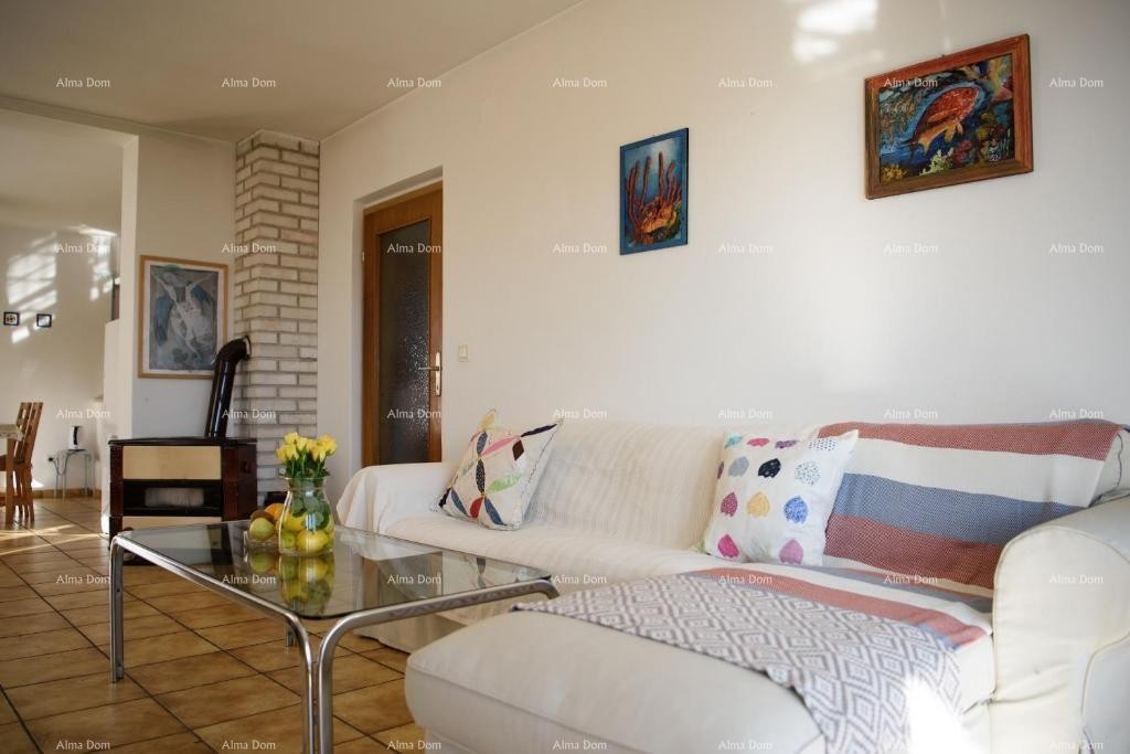 PREMANTURA – beautiful two-storey house with three apartments 13