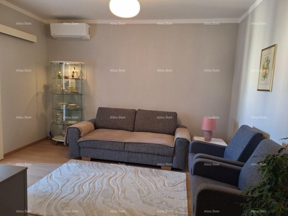 УМАГ – квартира в центре, 300 м от моря 5