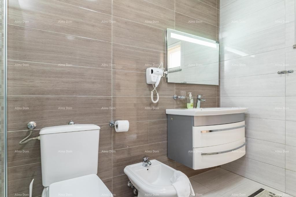 Medulin, apartment with pool. 11