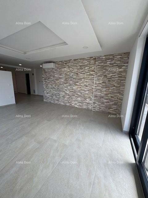 Two-story apartment with a pool and sea view. Medulin! 7