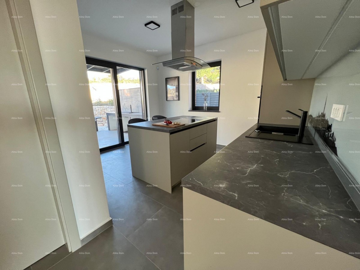 Дом Svetvinčenat 8