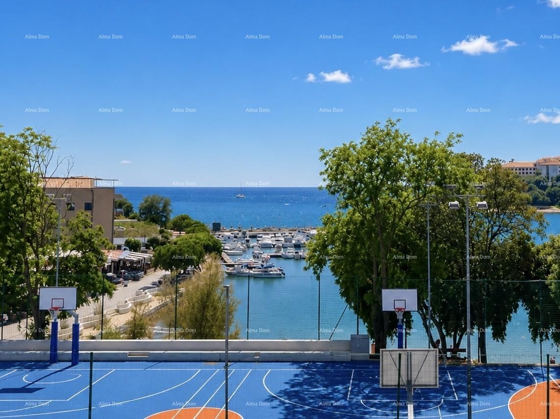 Two-story apartment right by the beach – Sandy Cove 16