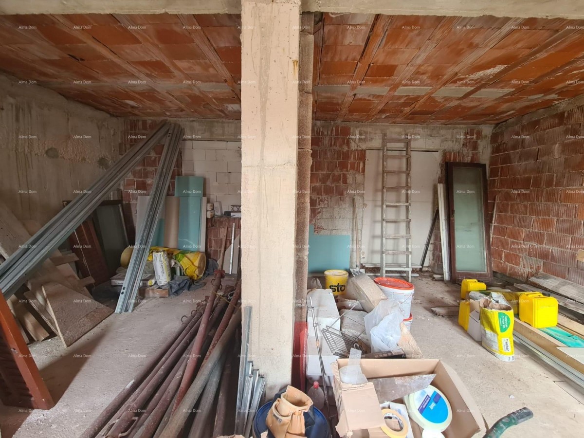 Продается дом с погребом в стадии ремонта, КРНИЦА! 10