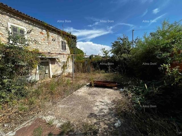 Prodaja stare istarske kuće sa velikom građevinskom parcelom od 1917 M2!!!  Valbandon 5