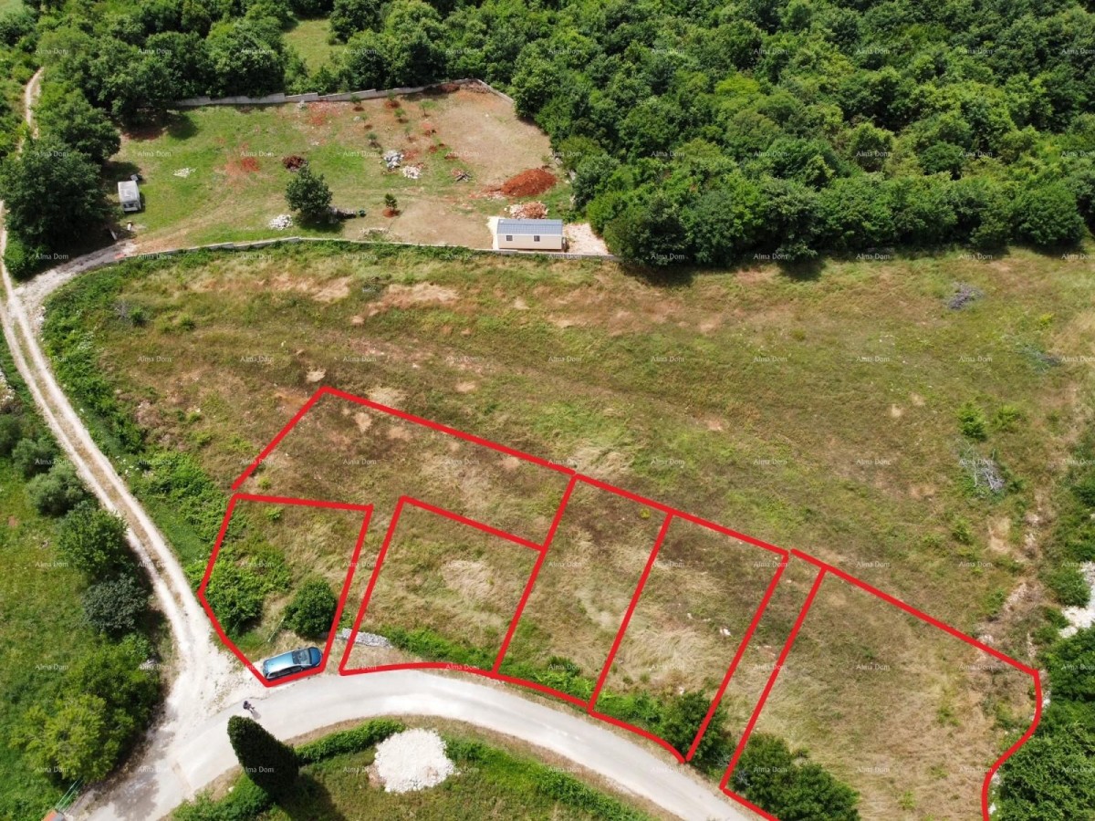 Vicino a Dignano! Terreni con permesso di costruire! 1