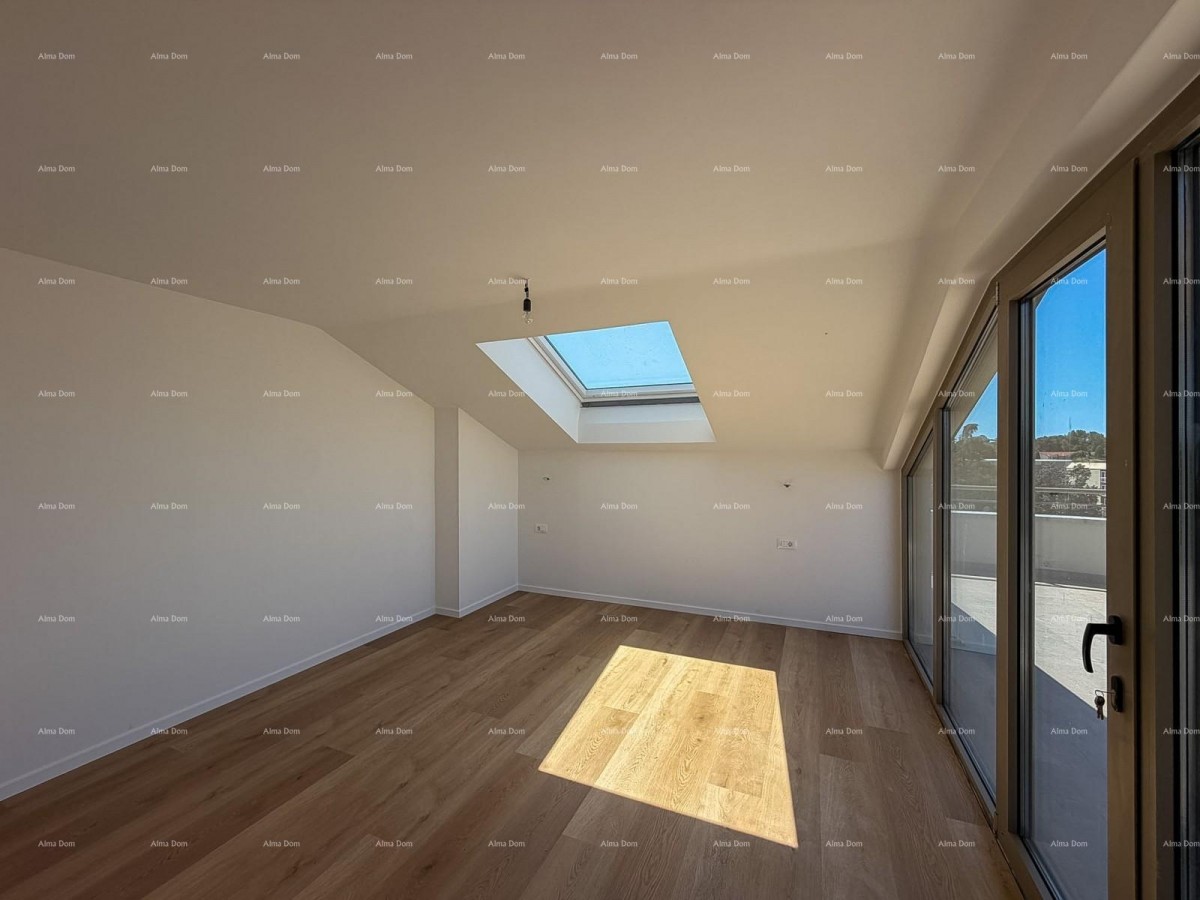 DVOETAŽNI APARTMA V CENTRU POREČA 19