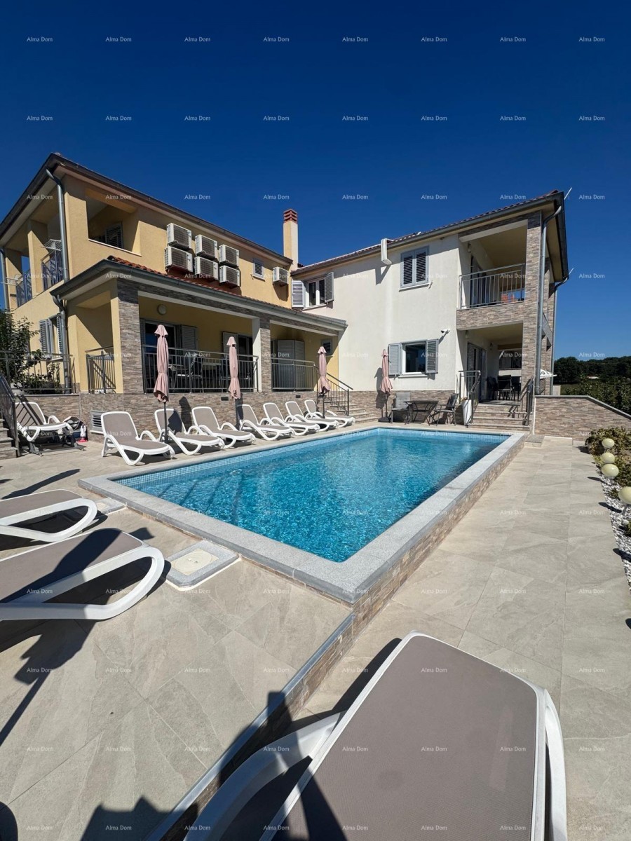 Sale - Modern duplex house with two separate residential units, Medulin! 6