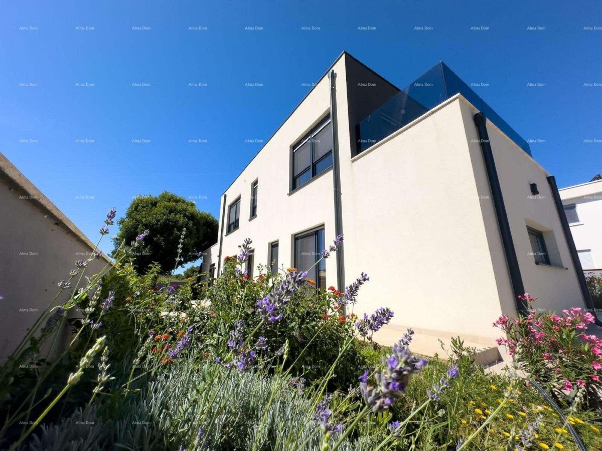 Istria, Ližnjan, 1 km to the center of Medulin, new modern house with pool for vacation. 37