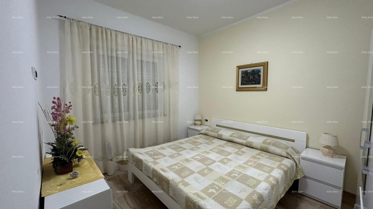 Prodajemo kuću sa više apartmana i bazenom. Pula Veli vrh. 32