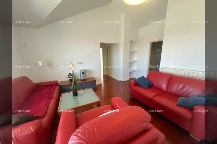 Poreč – Spacious penthouse with a large terrace and sea view 1