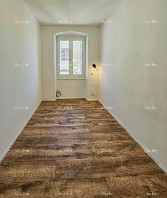 Istria, Buje, 56 m² apartment in the center, 2 bedrooms, renovated. 6