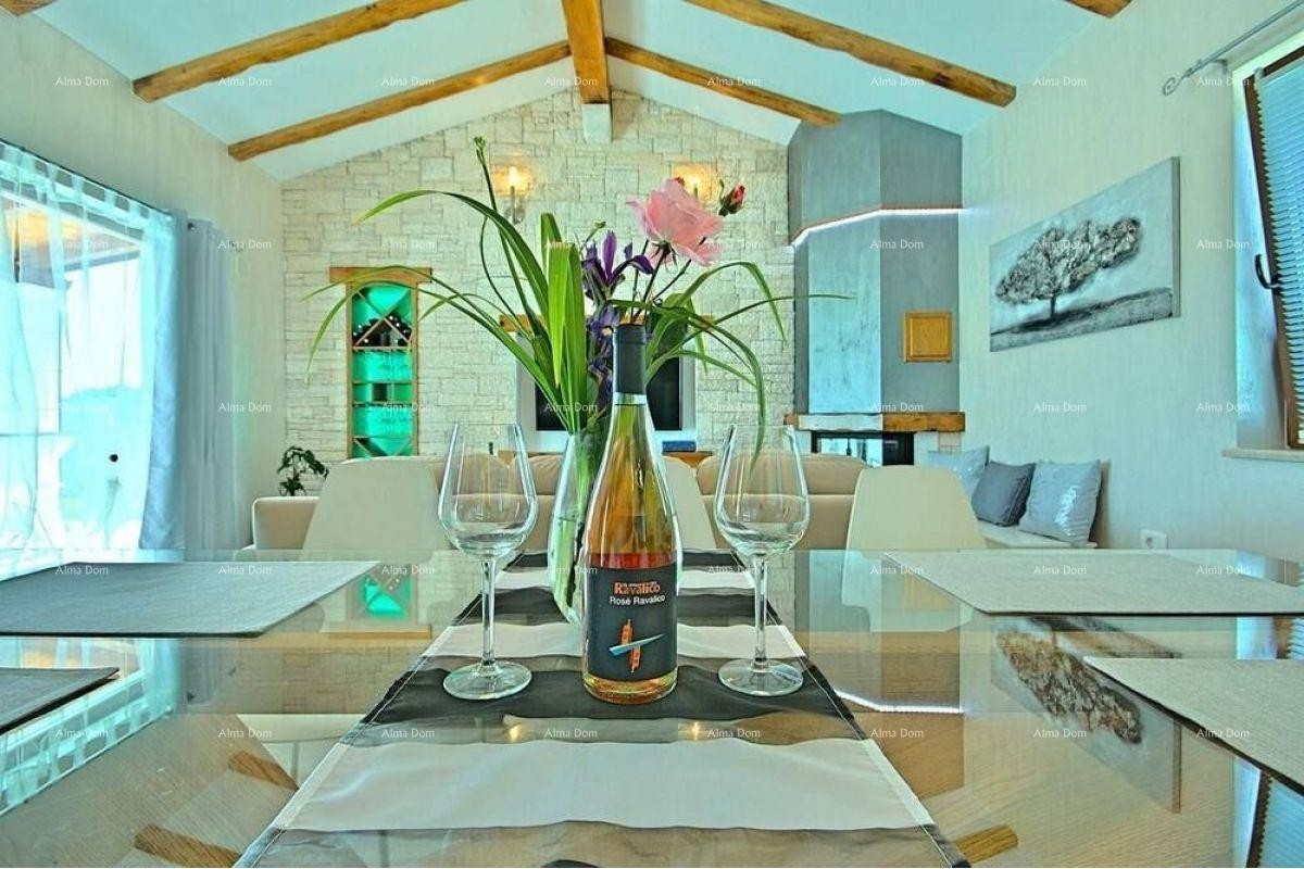 Недалеко от Новиграда, новый дом с бассейном. 8