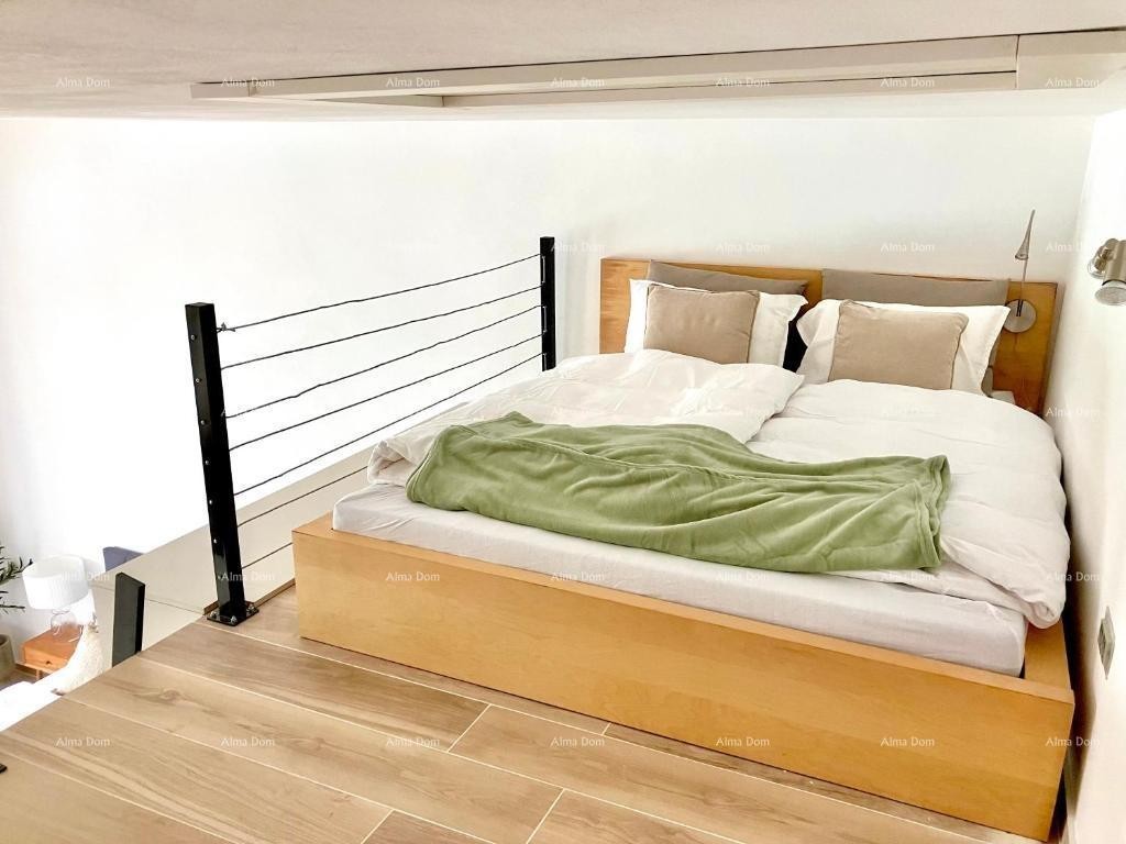 Bella e moderna casa in vendita, Parenzo 18