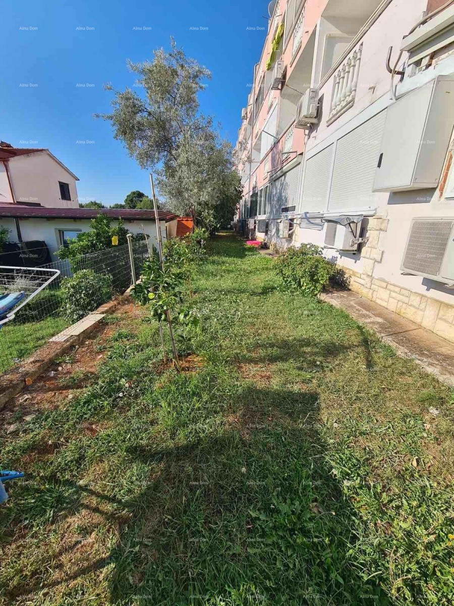 Prizemni apartma z ložo in bazenom. Medulin. 22