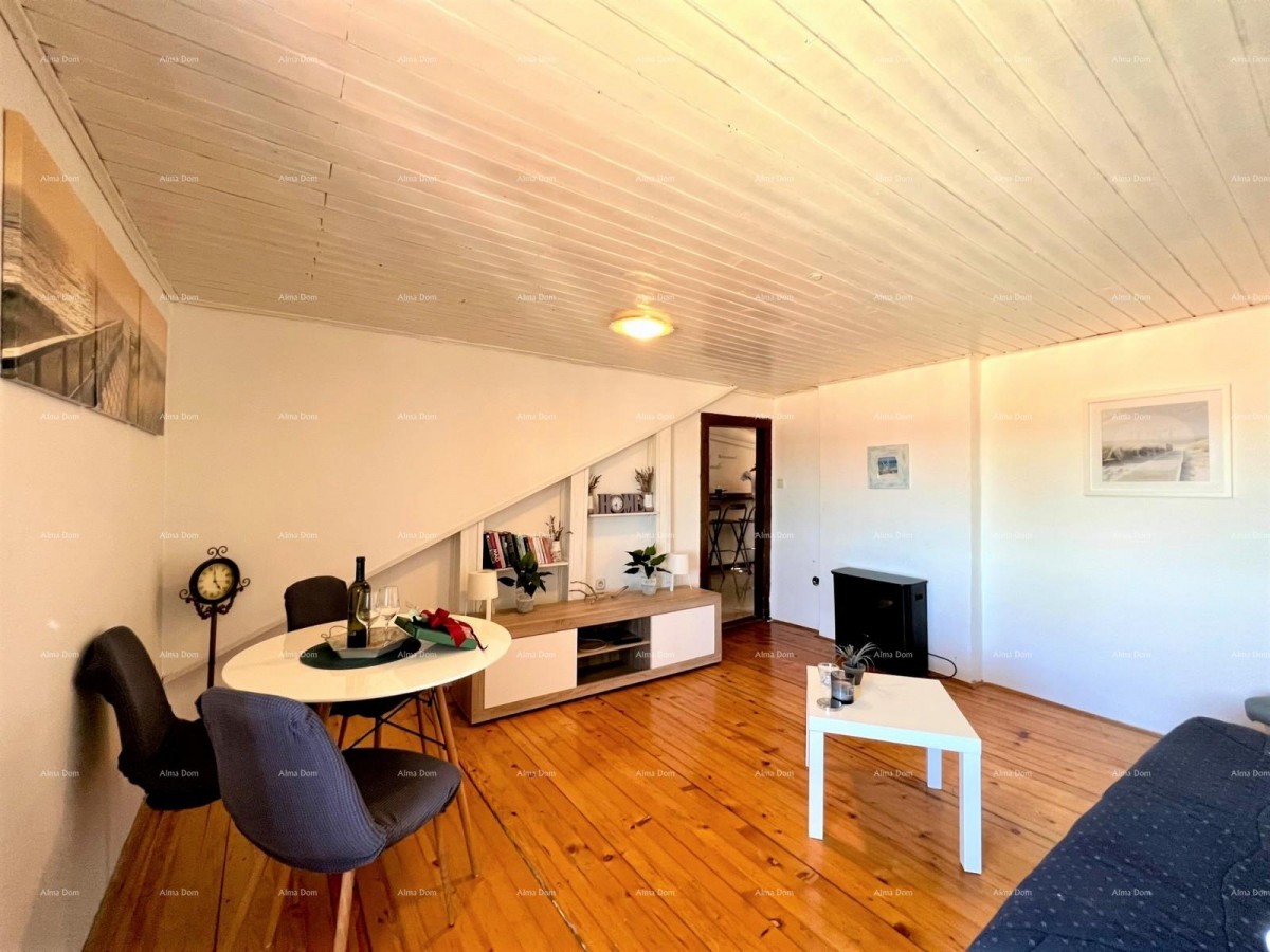 Продается квартира в центре Пулы с видом на собор и море. 5