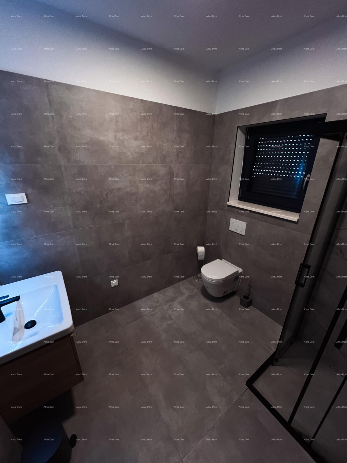 Top location, Pomer! Modern two-story house with pool and jacuzzi! 23
