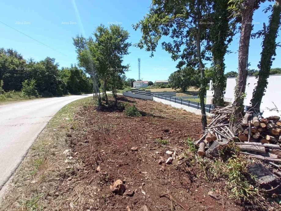 Construction Land 700 m² – Svetvinčenat. Juršići. 1