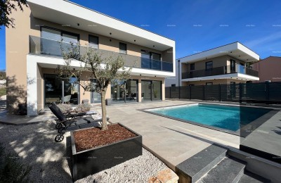 Prodaja moderne vile s bazenom, Svetvinčenat!