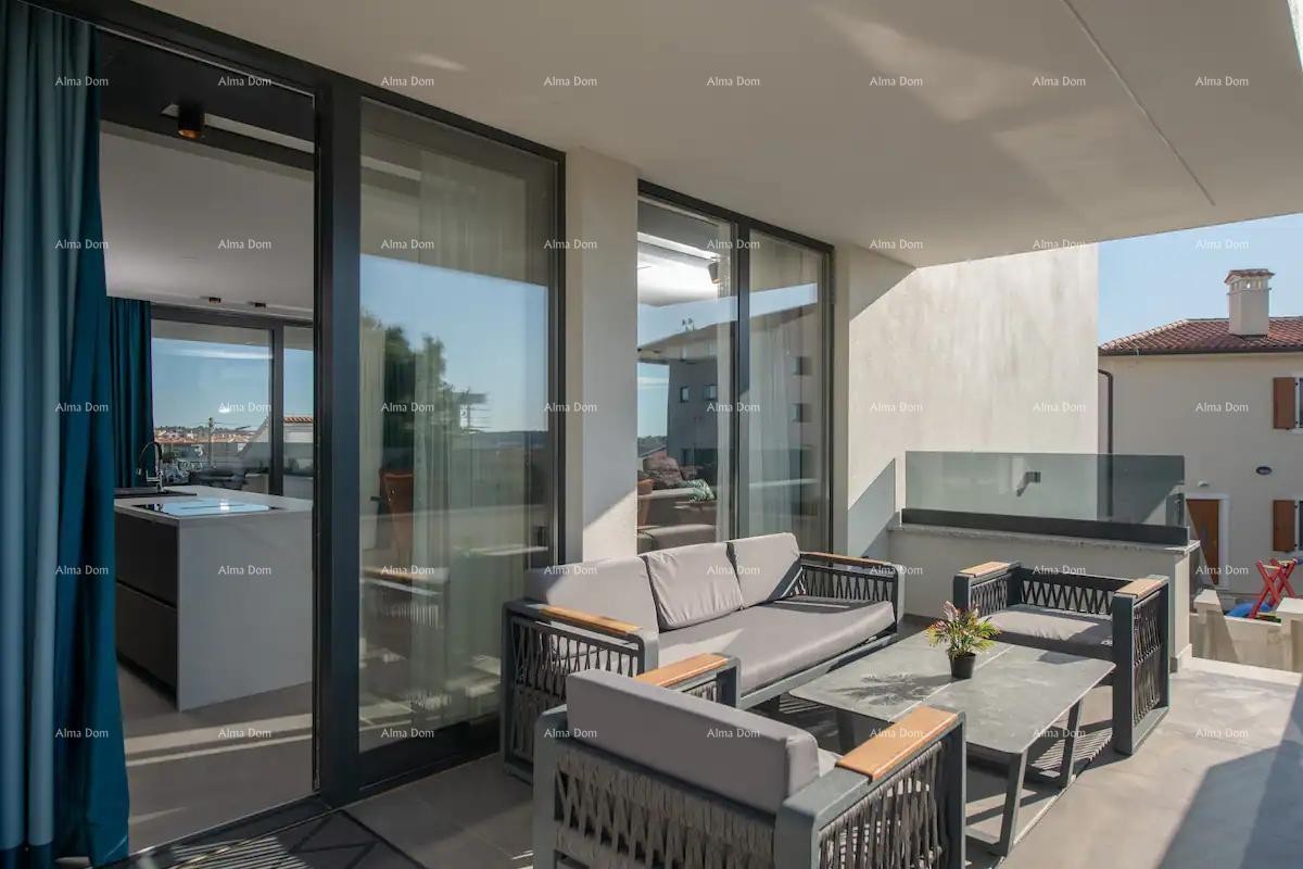 Prodamo čudovito vilo s pogledom na morje! 11