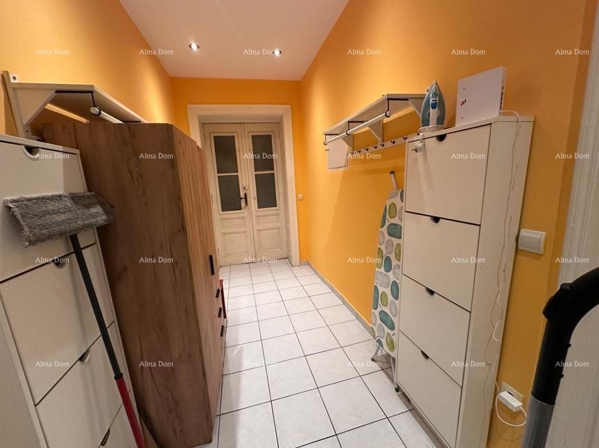 Пула – квартира с 3 апартаментами! 10