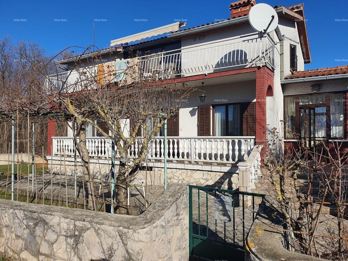 Labin  3-storey house with 3 apartments at a realistic price. 1