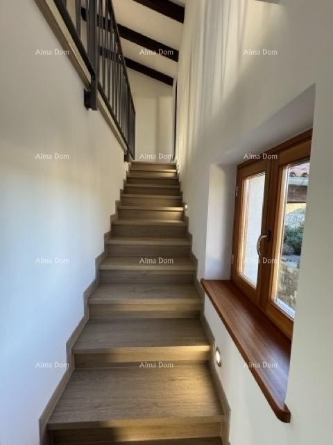 Mediteranska kuća s bazenom i pogledom na more , Raša 9