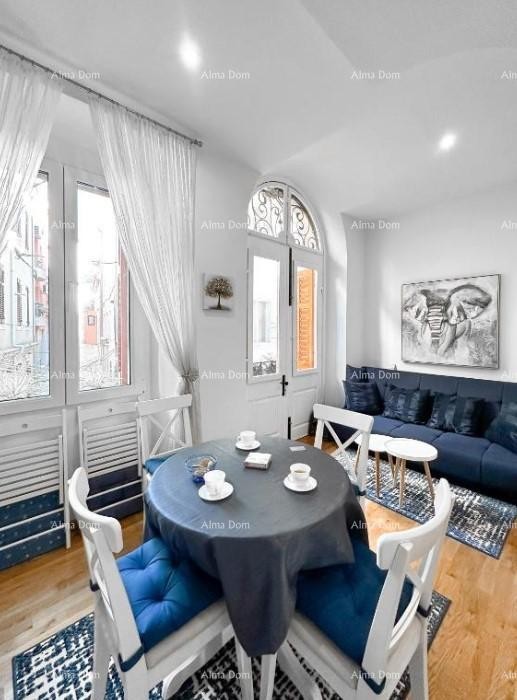 Luksuzan stan u srcu Pule – 122 m². Pješačka zona. 2