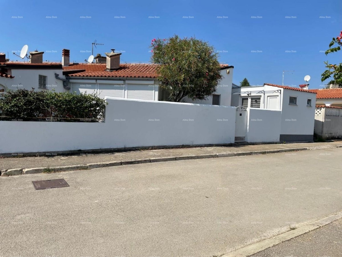 На продажу квартира на первом этаже – Барбарига, 80 м², 500 м от моря! 1