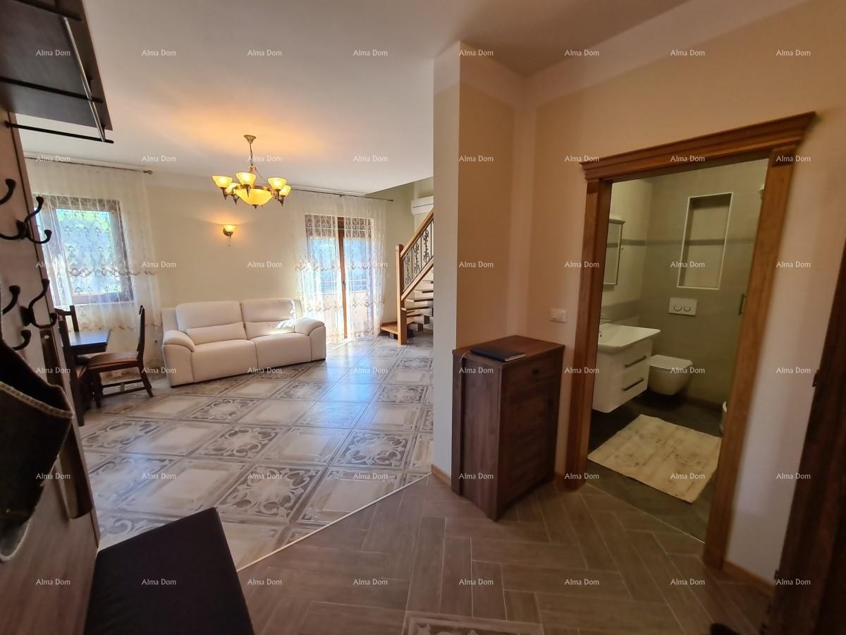 Three-storey apartment with a roof terrace! 100 meters from the sea. 4