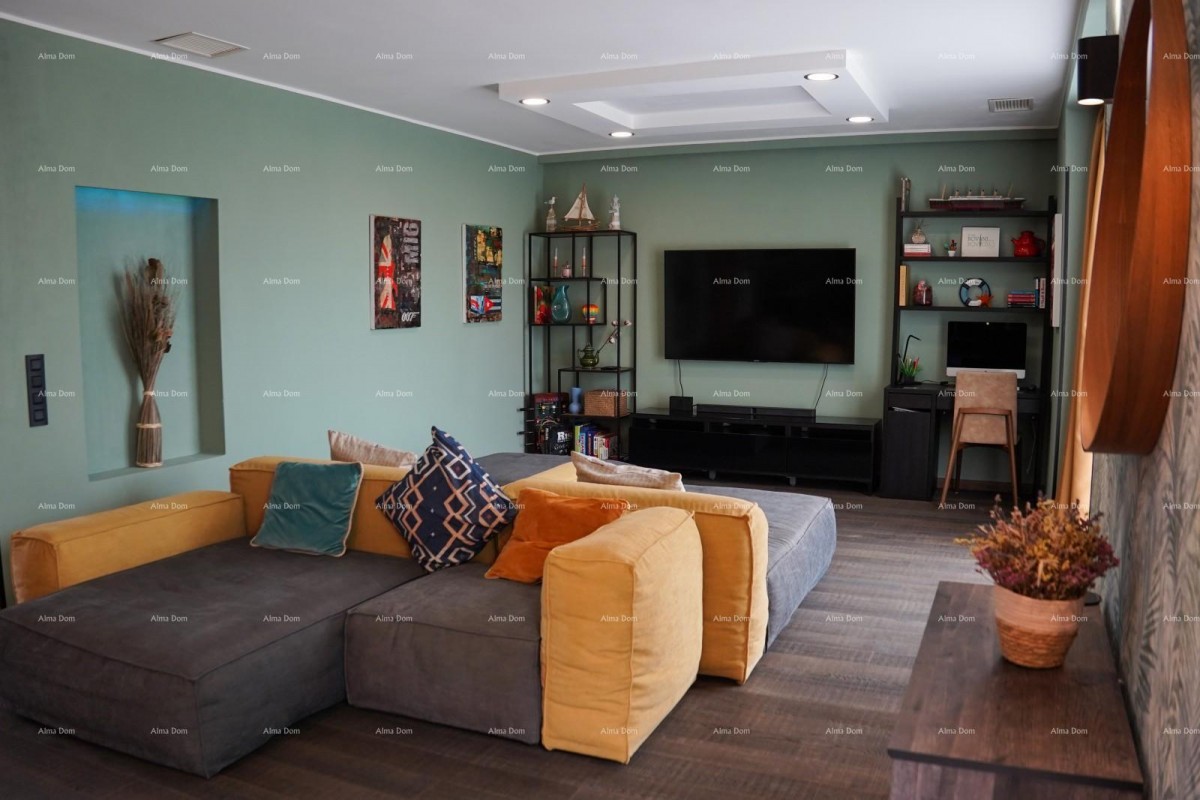 Rovinj. Apartment on the first floor of the house 25