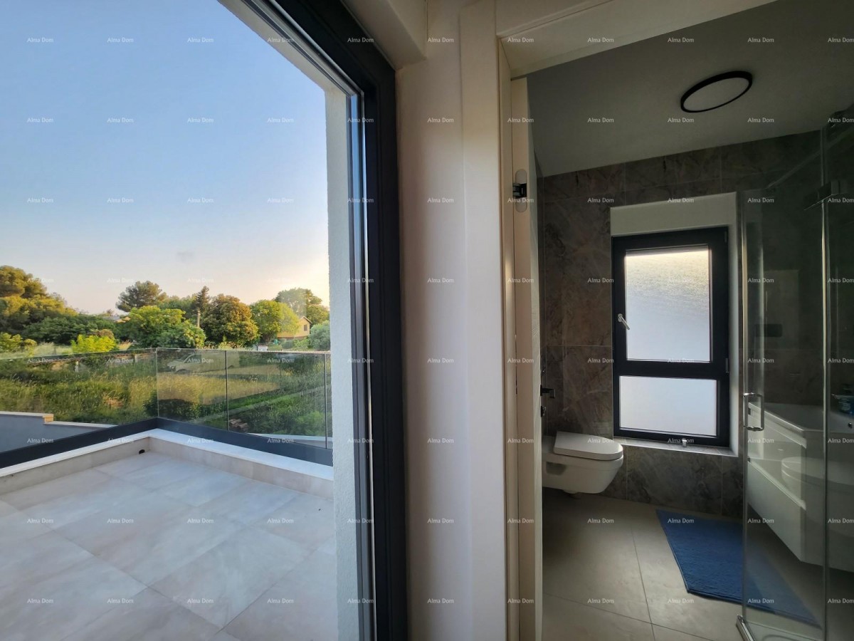 Istria, Ližnjan, 1 km to the center of Medulin, new modern house with pool for vacation. 25