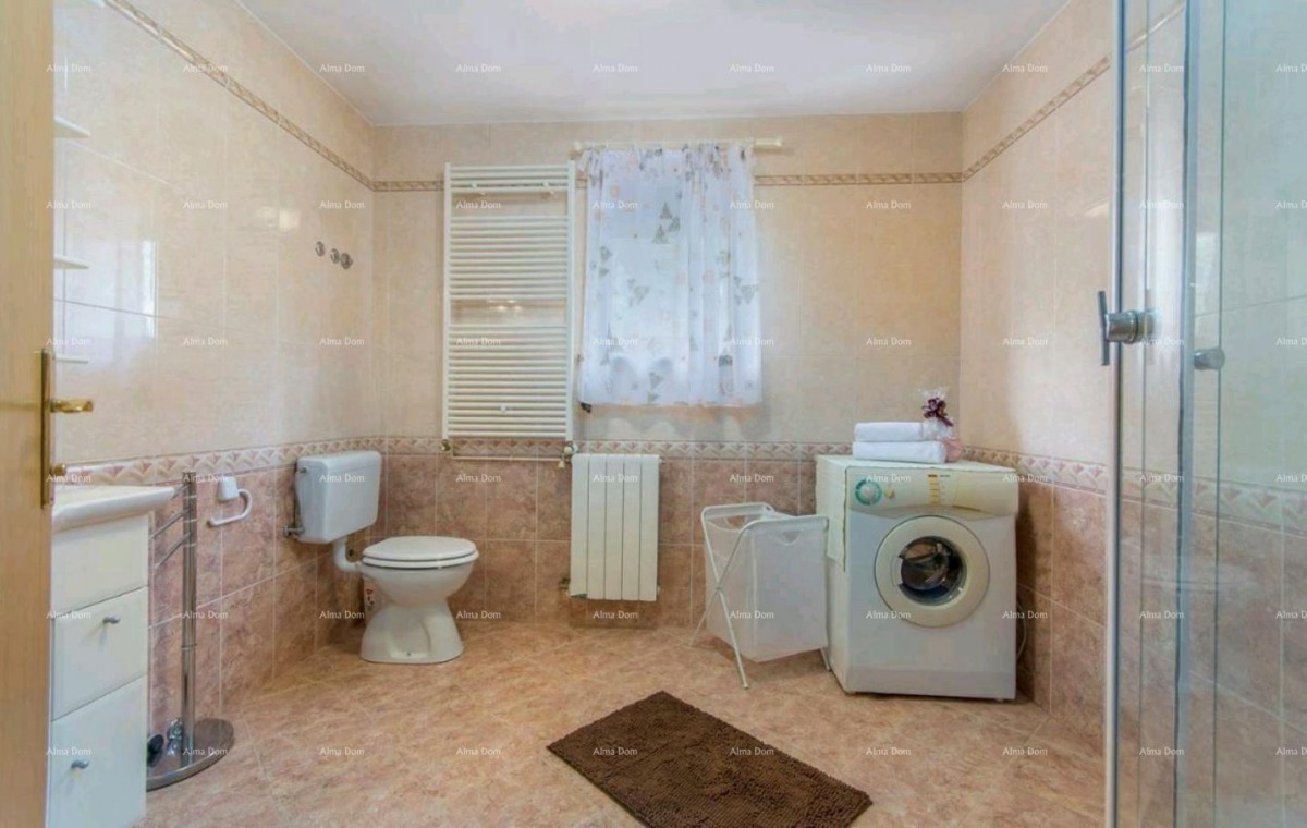 Hiša s bazenom v Poreču! 8