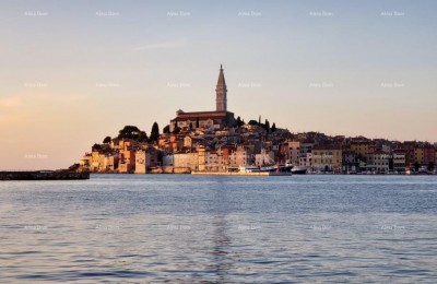 ISTRA, ROVINJ - Casa appartamenti, 2ª fila dal mare