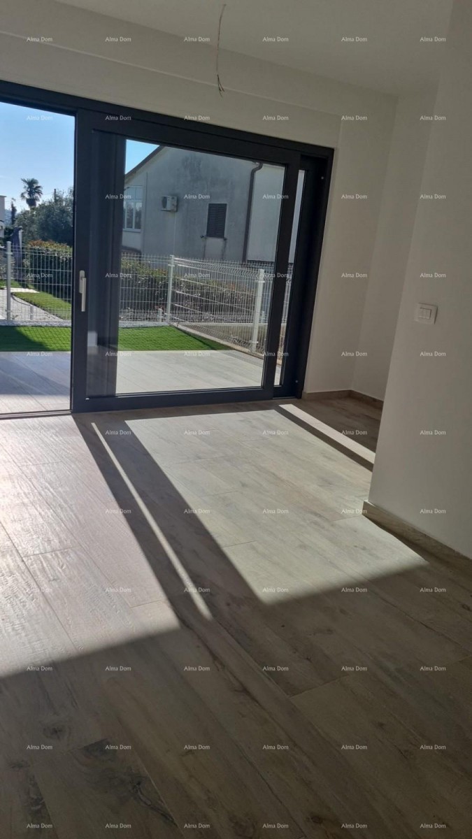 Moderen apartma v bloku D z dvema parkirnima mestoma, blizu Umaga! 14